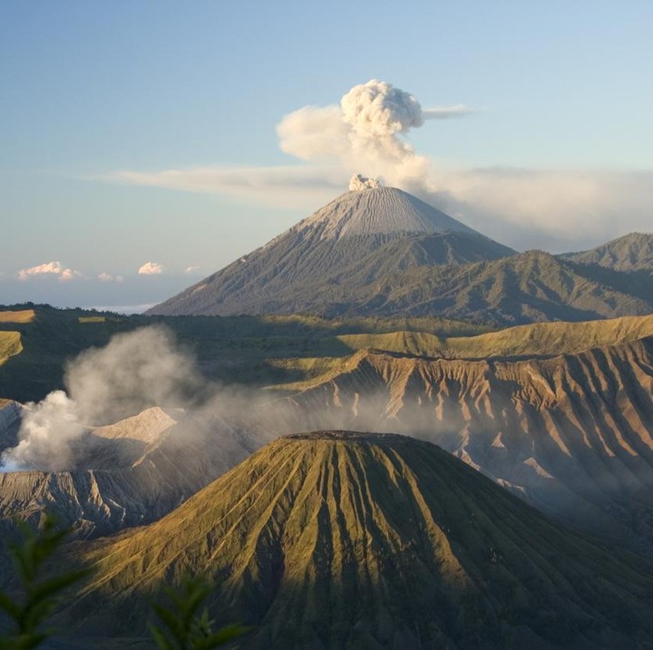 Gunung Semeru di Lumajang Erupsi