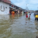 Jumat, 5 Desember 2025, diprediksi menjadi puncak banjir rob atau banjir pesisir di wilayah pesisir Jakarta