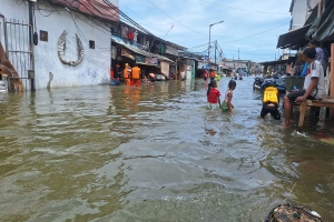 Jumat, 5 Desember 2025, diprediksi menjadi puncak banjir rob atau banjir pesisir di wilayah pesisir Jakarta